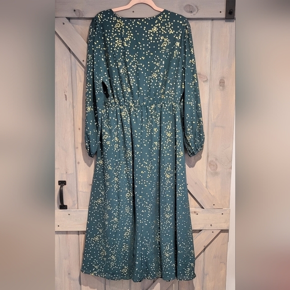 Bloomchic Green & Gold Glitter Star Print Longsleeve Dress - Picture 3 of 10